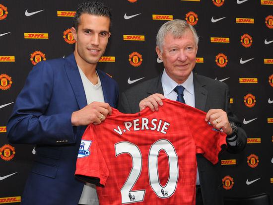 范佩西是红魔名宿还是枪手名宿？球迷怎么看的？范佩西本人呢？