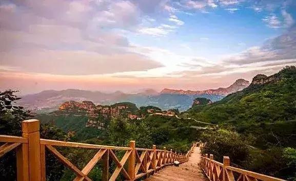 红崖谷温泉度假村门票多少钱,白鹿温泉加红崖谷门票