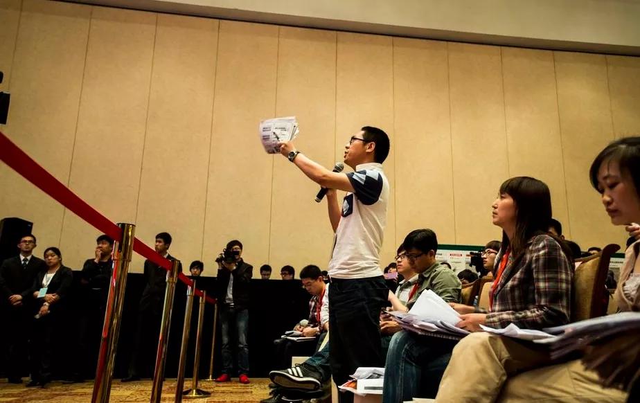 液体印钞机：瓶装水的新王和旧王