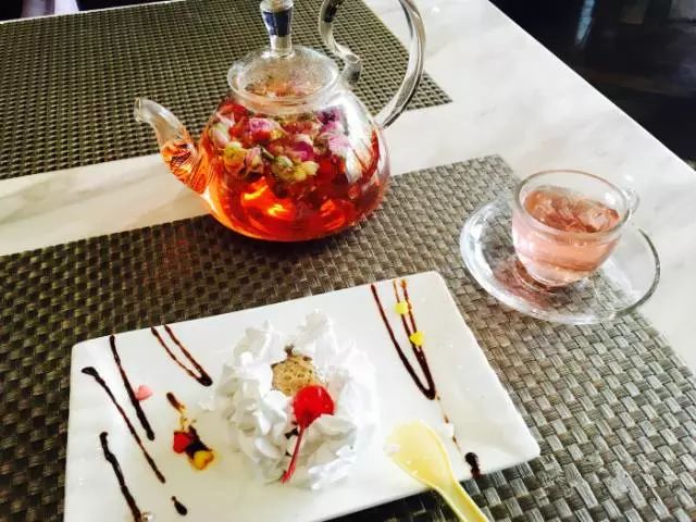 嗲到心窝里！让上海人牵肠挂肚的12家糕点店