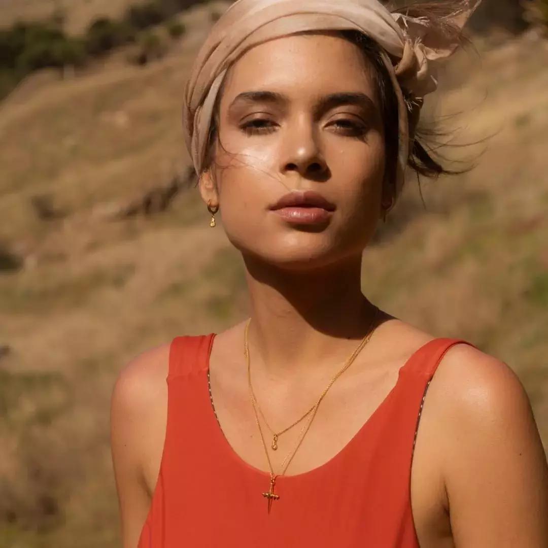 娜扎脖子,娜扎珍珠项链