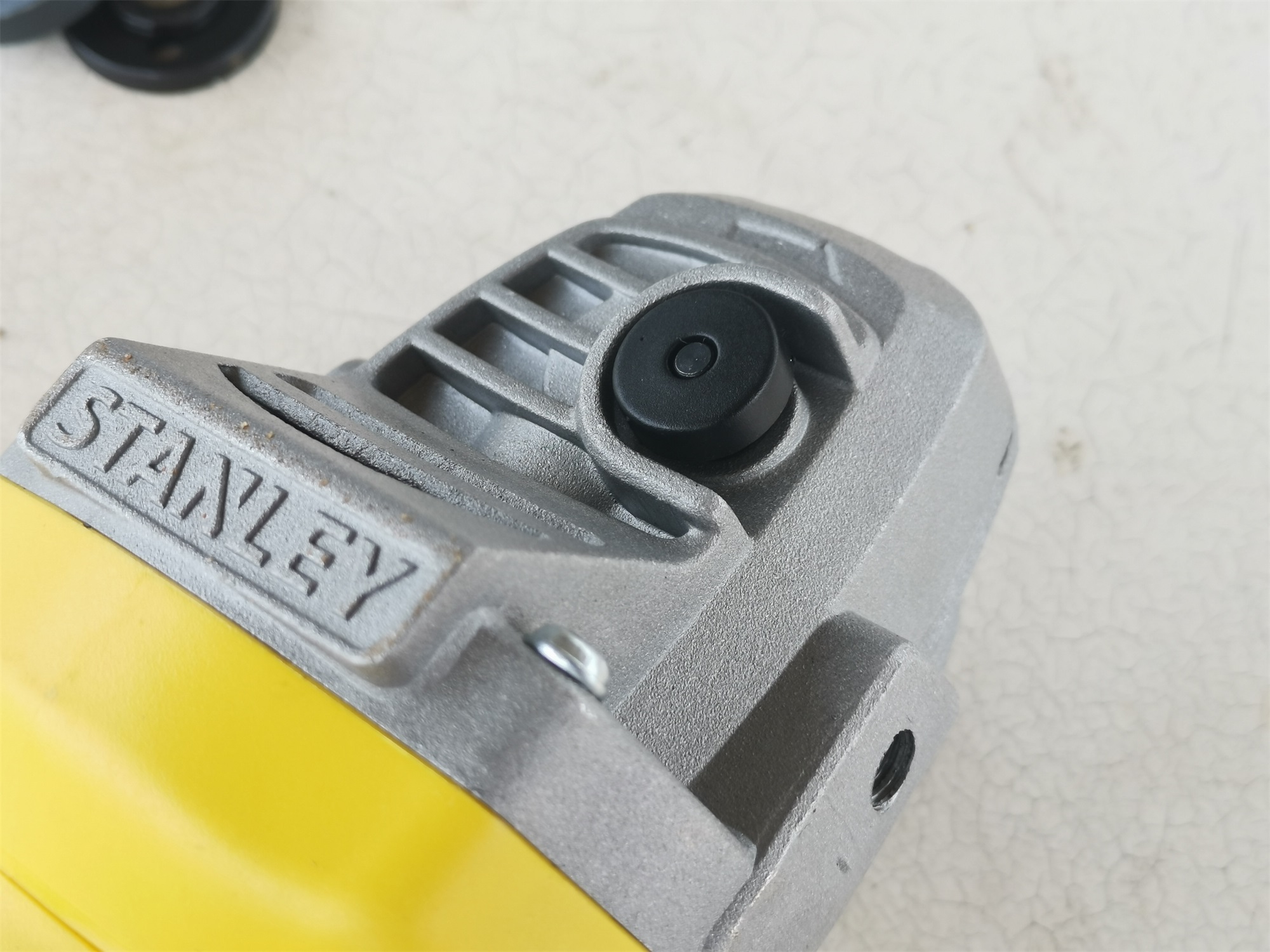 史丹利角磨机220v,史丹利角磨机拆解视频