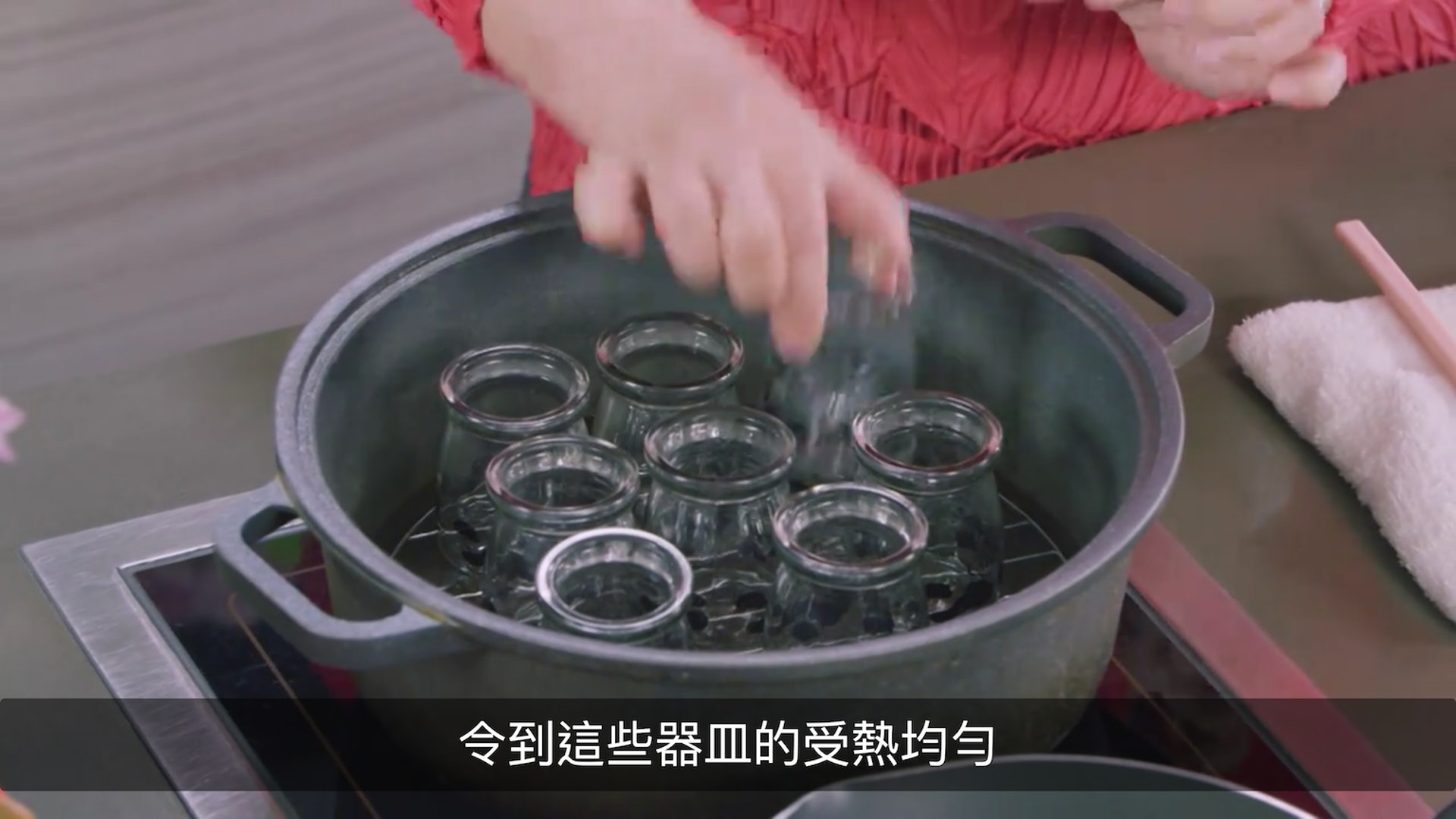 鲜奶炖蛋和双皮奶一样吗,鲜奶加热炖什么