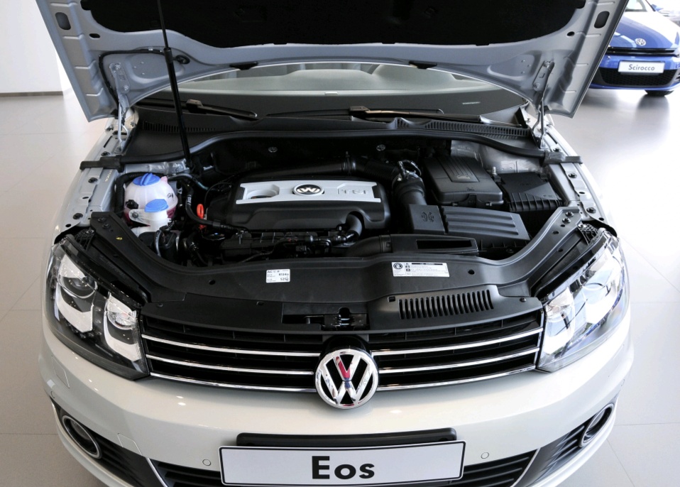 大众eos硬顶敞篷车报价,大众四座硬顶敞篷跑车