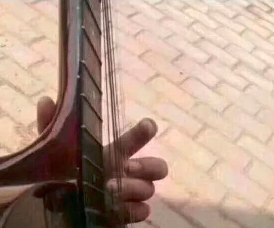 零基础小白学吉他教程,零基础跟着教科书学吉他