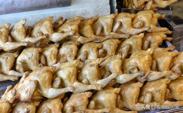 摆摊卖炸鸡年赚五十万,00后创业卖炸鸡月入两万