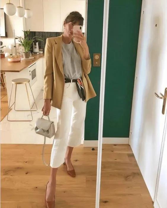 丝巾的100种系法,90x90方形丝巾的系法慢动作视频