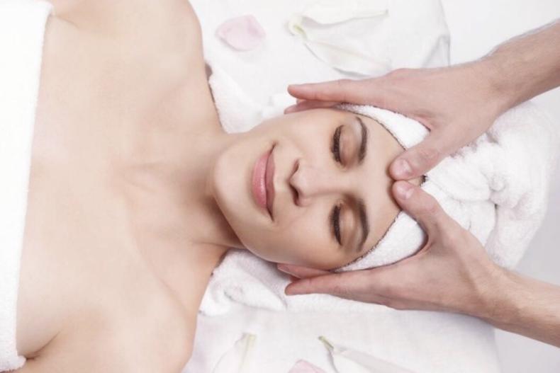 女人脸部美容穴,女人最有效的美容穴