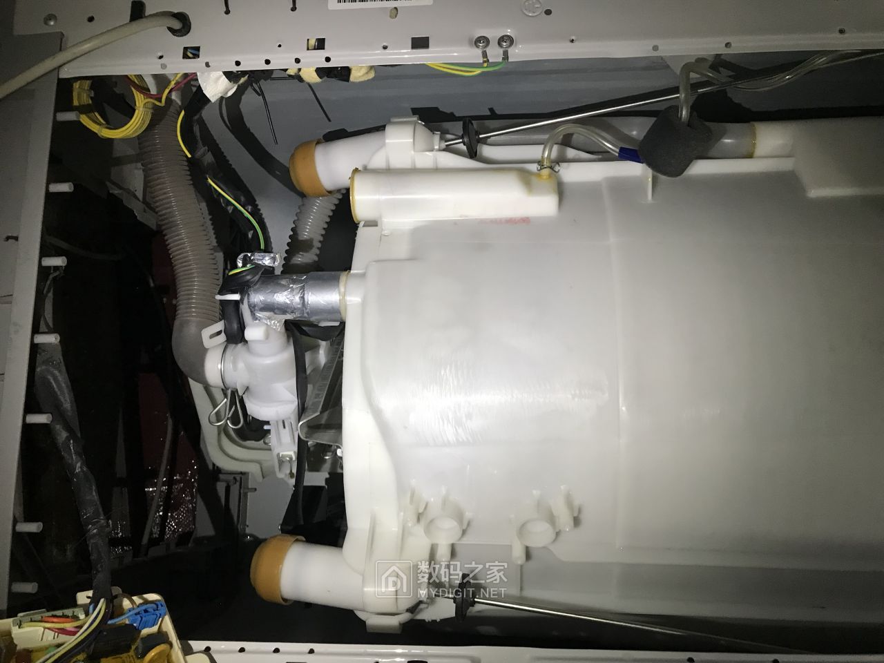 三洋全自动洗衣机故障e12怎么处理,三洋全自动洗衣机出现故障码e12