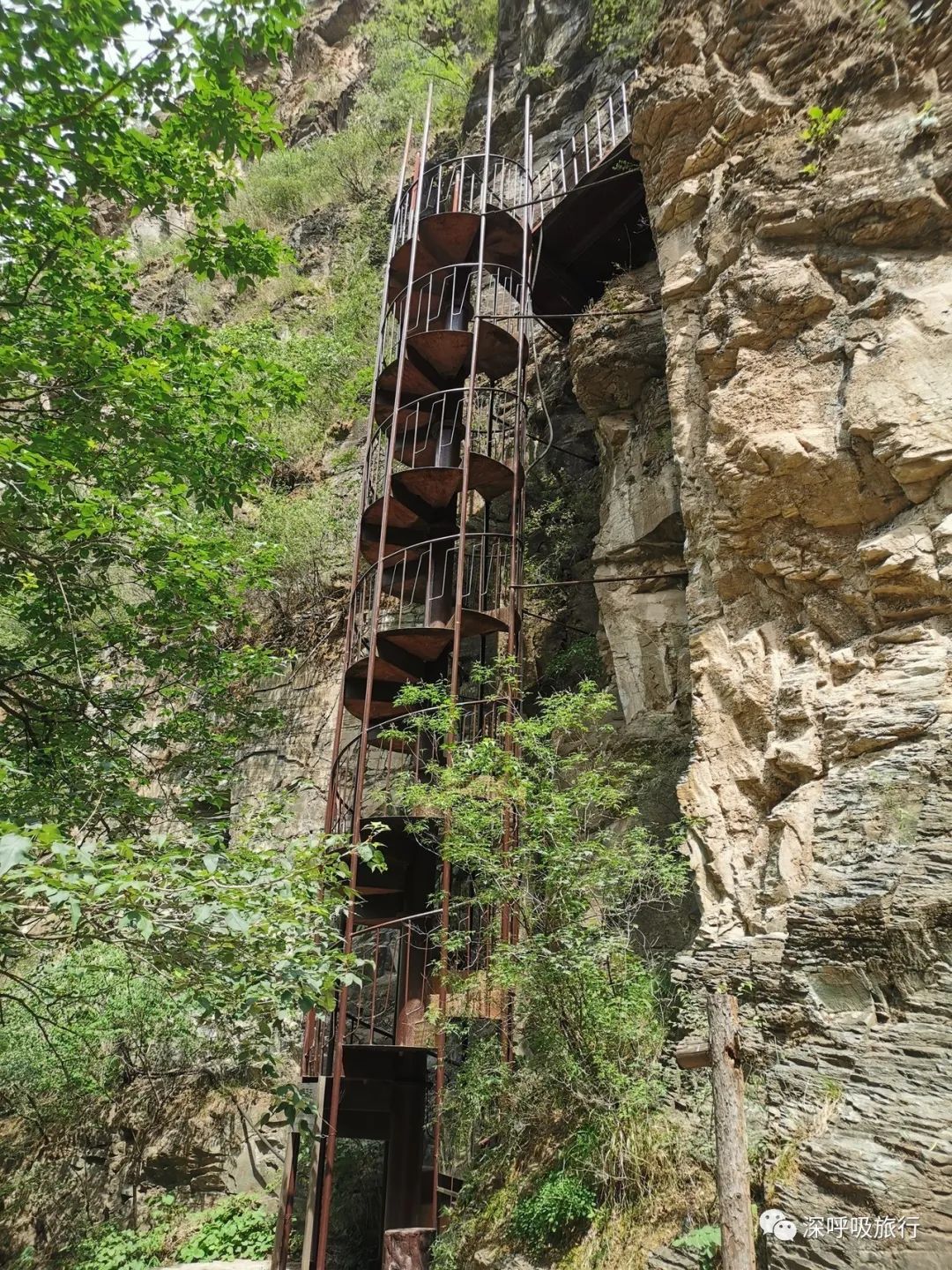 门头沟双龙峡小火车视频,京西小九寨百瀑谷