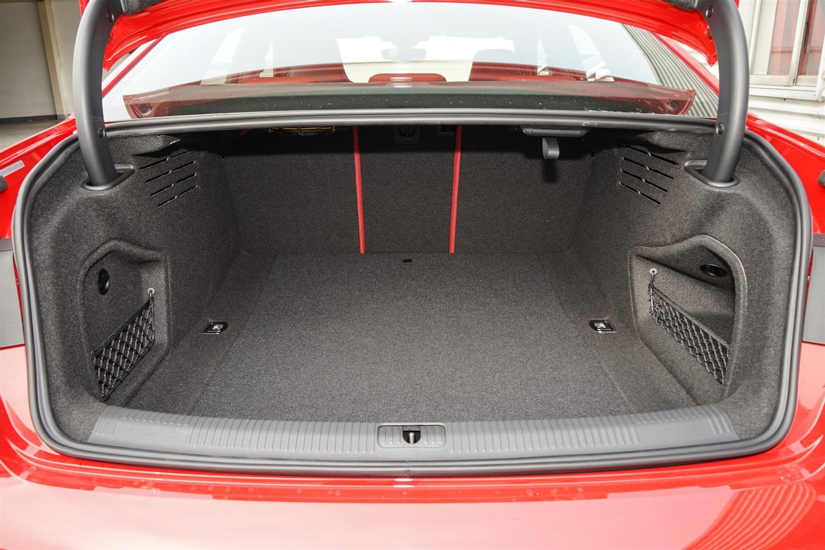 奥迪终于出新款了,奥迪全新一代S4曝光