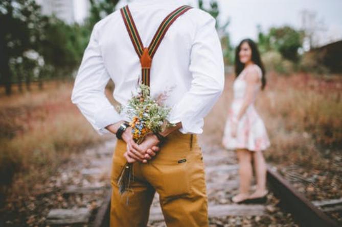 男友旅游花钱,男朋友给我花了1万多