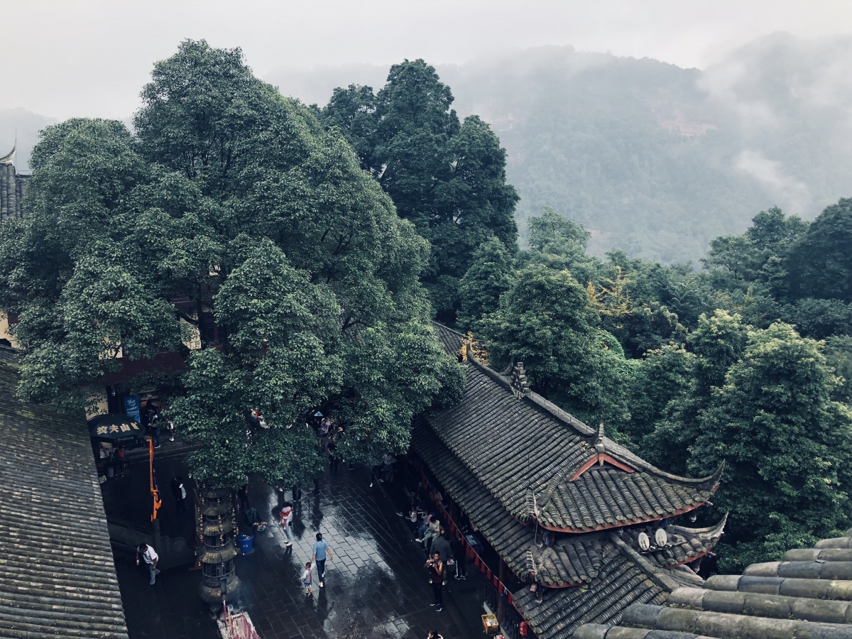 假期最适合四川旅游的地方,四川哪些地方比较适合出游