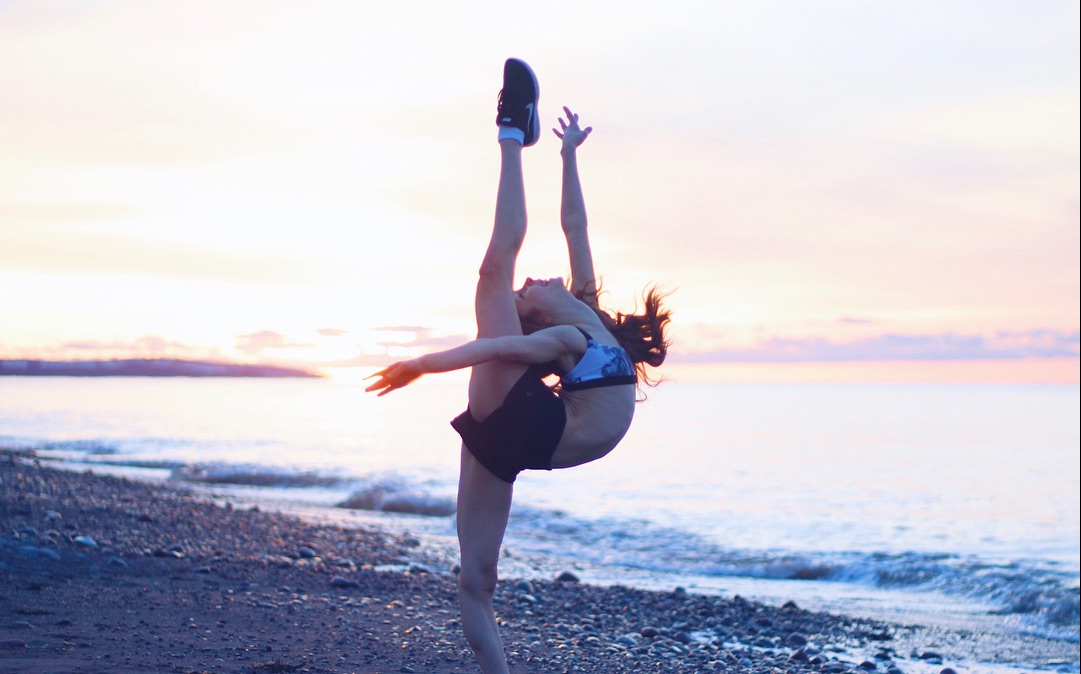 一字马的魅力,一字马被批网红