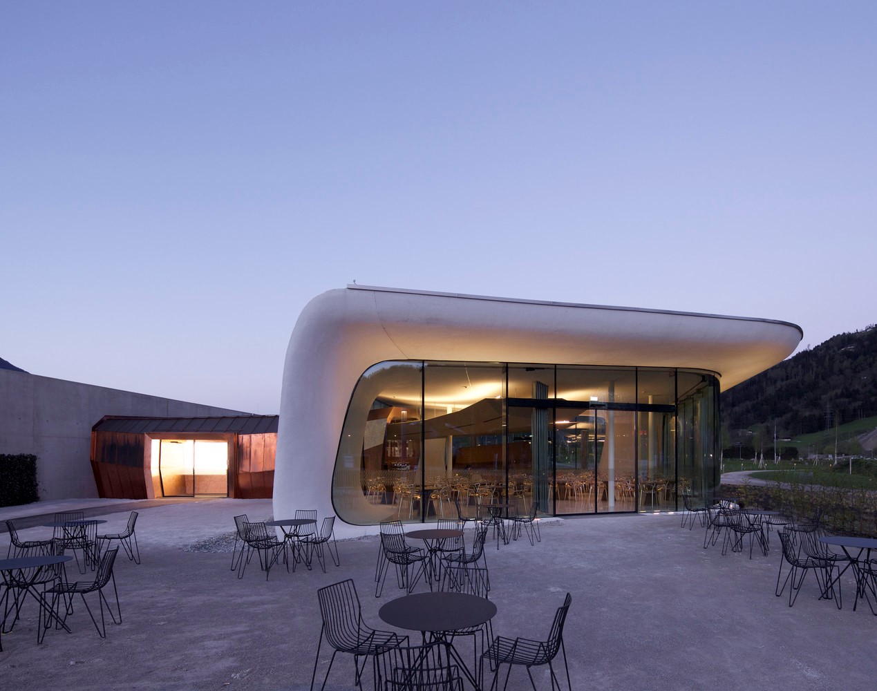 施华洛世奇公司上班的真实感受 (奥地利施华洛世奇总部)