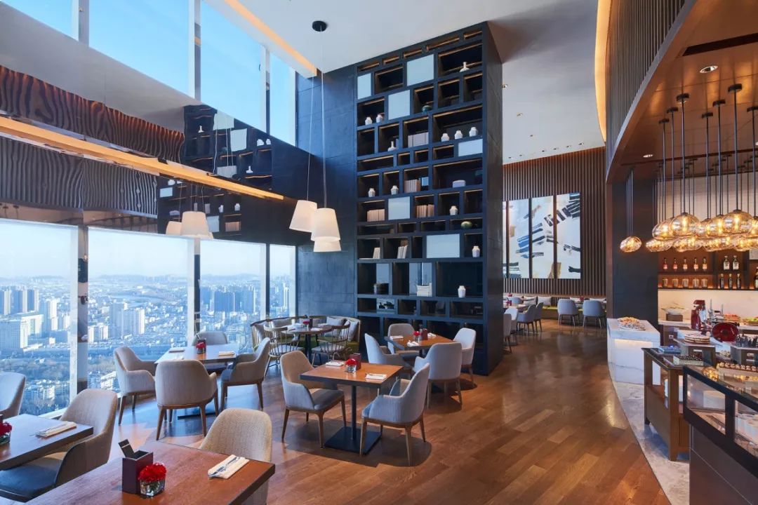 徐州第一高楼里排队不止哥老官！前5家店你可能都没吃过...