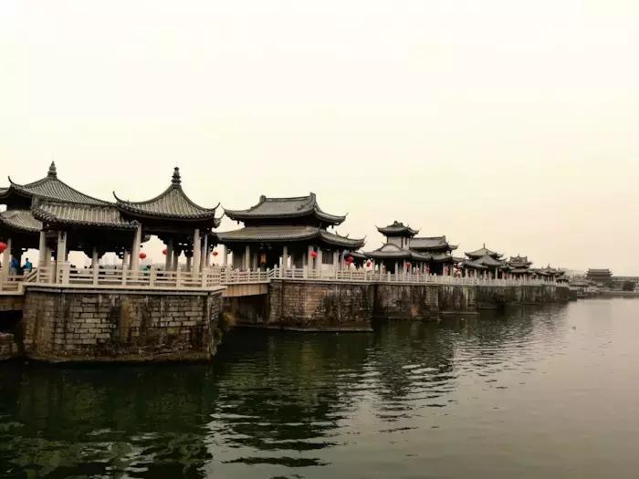 读行潮州（4）|走过这座桥，为你铺条路