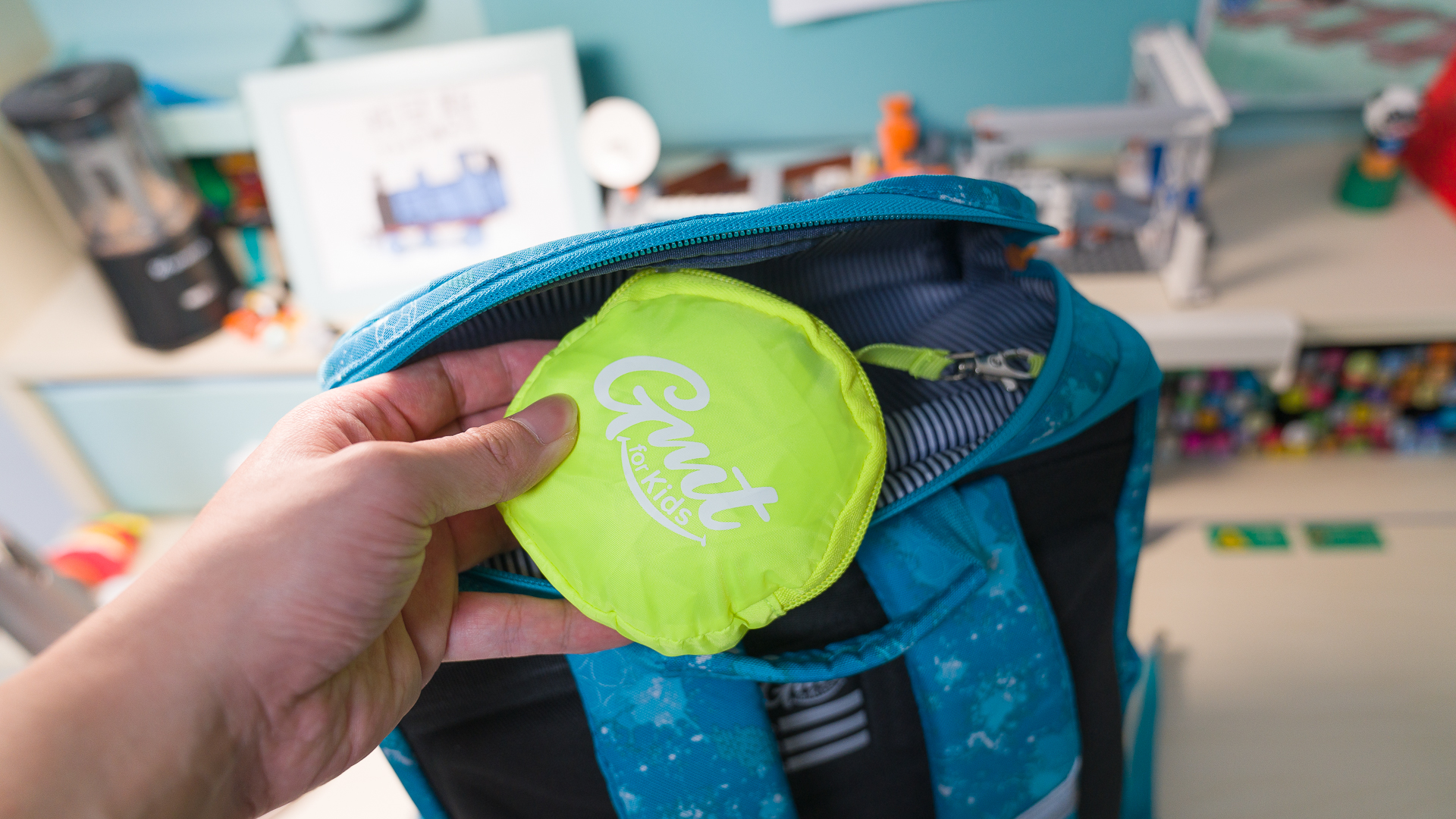 减负护脊书包怎么选,如何给孩子选一款好的护脊书包