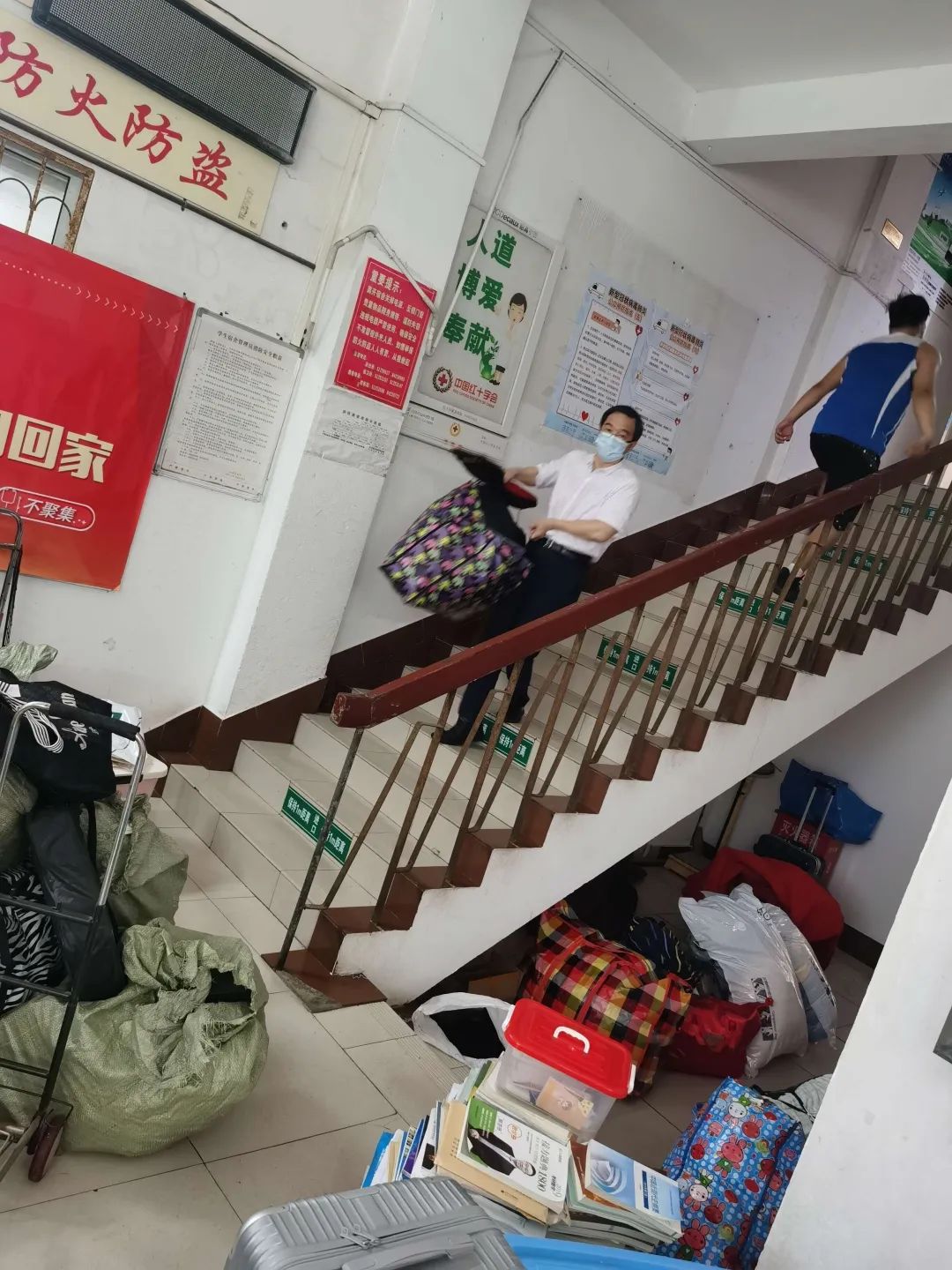 好久不见,欢迎回校!江大是学子们永远的家