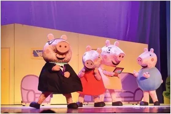 小猪佩奇宇宙版,小猪佩奇英语原声视频