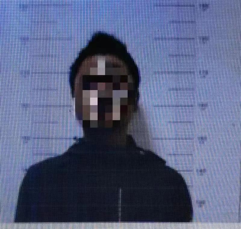 一小伙空手套白狼赚千万,男子空手套白狼一夜之间暴富