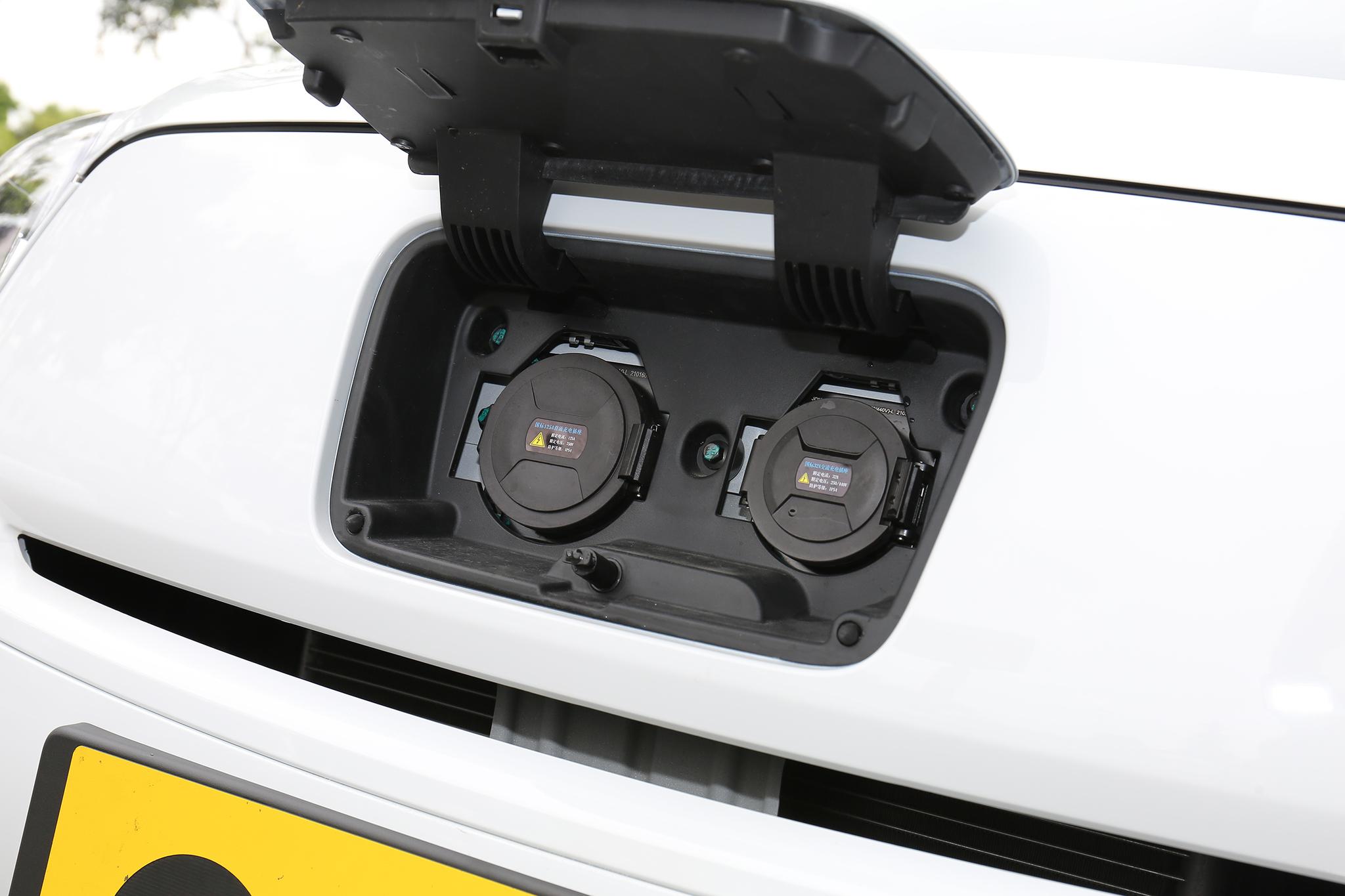 零跑新能源电动汽车t03,最便宜的新能源车零跑t03