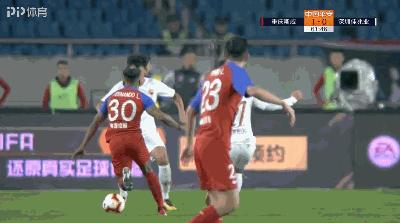 爆头踢足球,中超肘击追罚