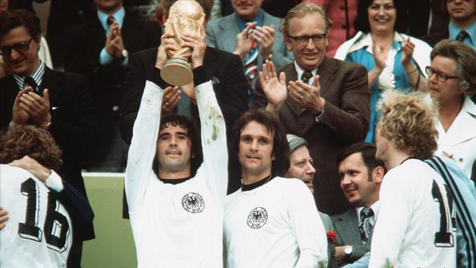 德国历史射手王穆勒,德国足坛传奇射手盖德穆勒