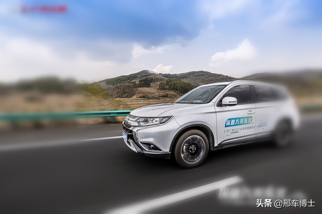 同样是四驱为什么quattro出名,同样是2.0排量欧蓝德对比cx5