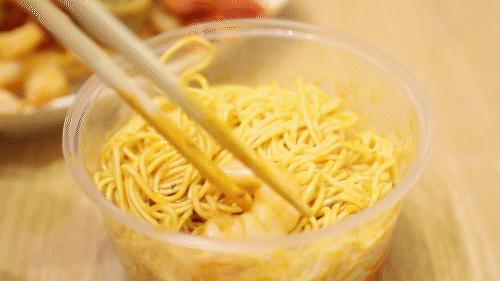 日销5万的串串店,日营业额1000的串串店