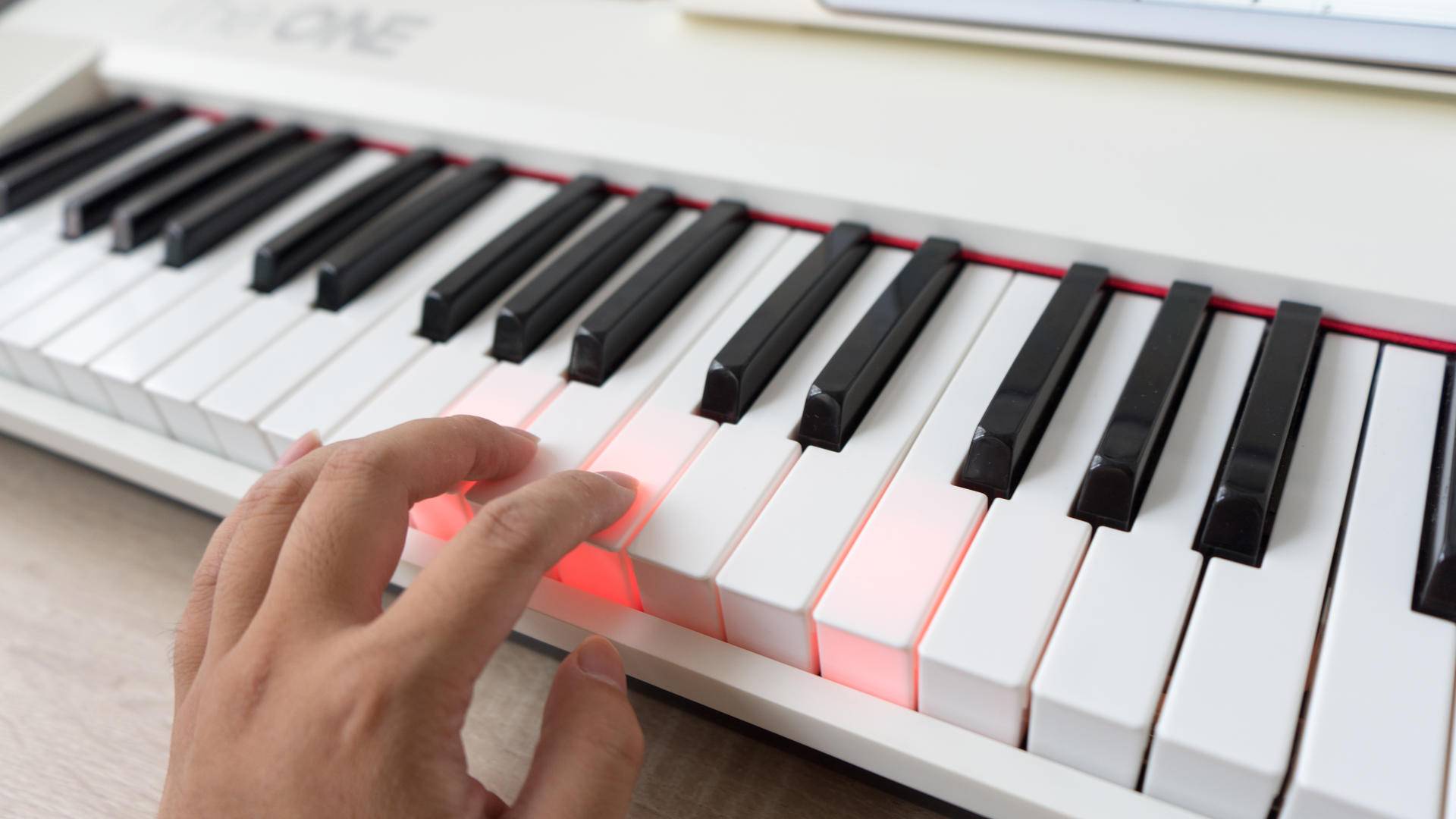 跟着郎朗学钢琴初级第一课,跟着郎朗学钢琴欢乐颂