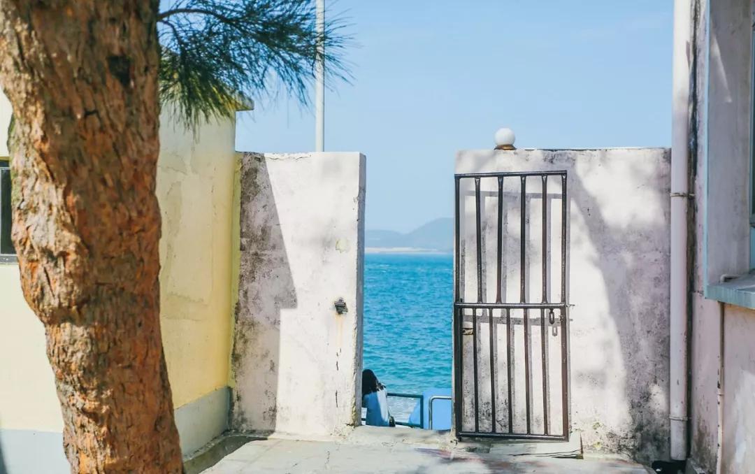 深圳附近小众海岛一日游,不用开车的绝美海岛深圳