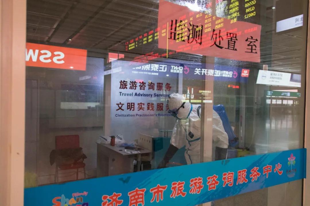 战疫情保春运铁路警察在行动,抗击疫情守护平安摄影征稿