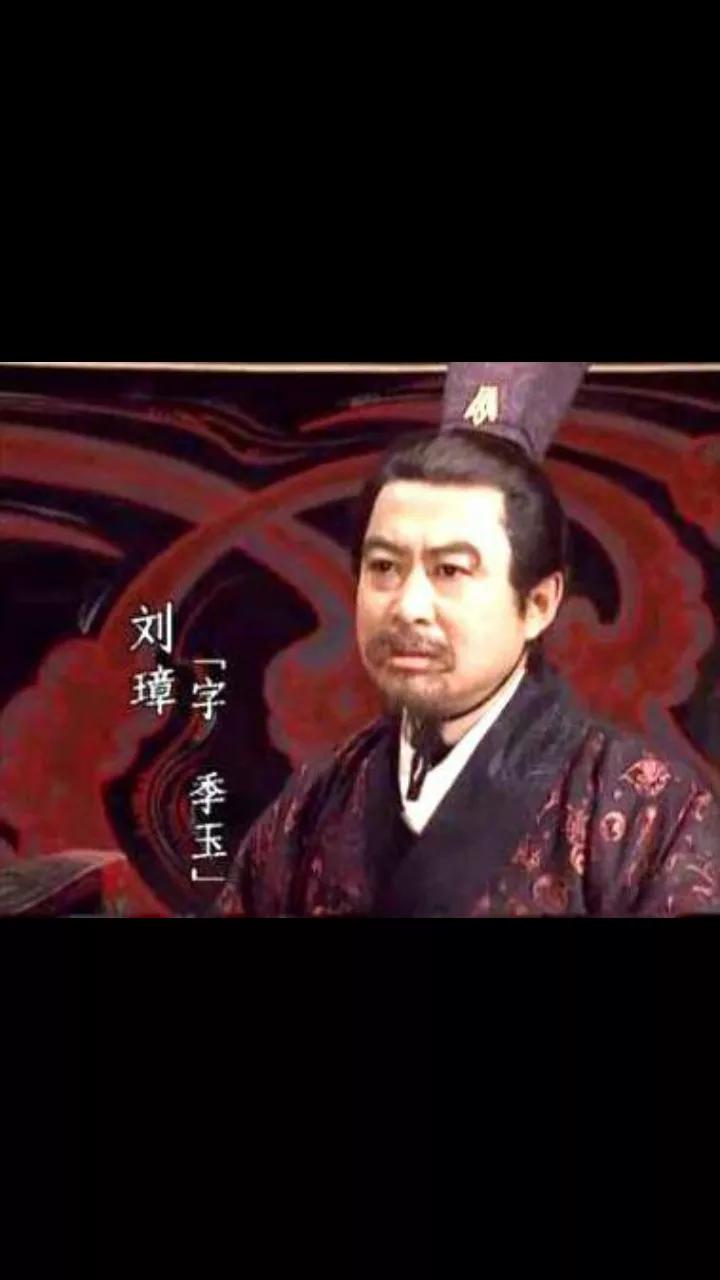 黄权和黄崇是父子关系吗,黄权投降曹魏刘备死后痛哭