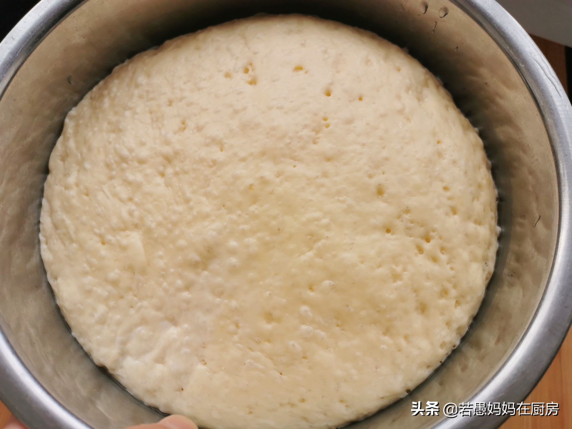 怎样在家做油条外酥里软,自制安全健康油条蓬松酥脆