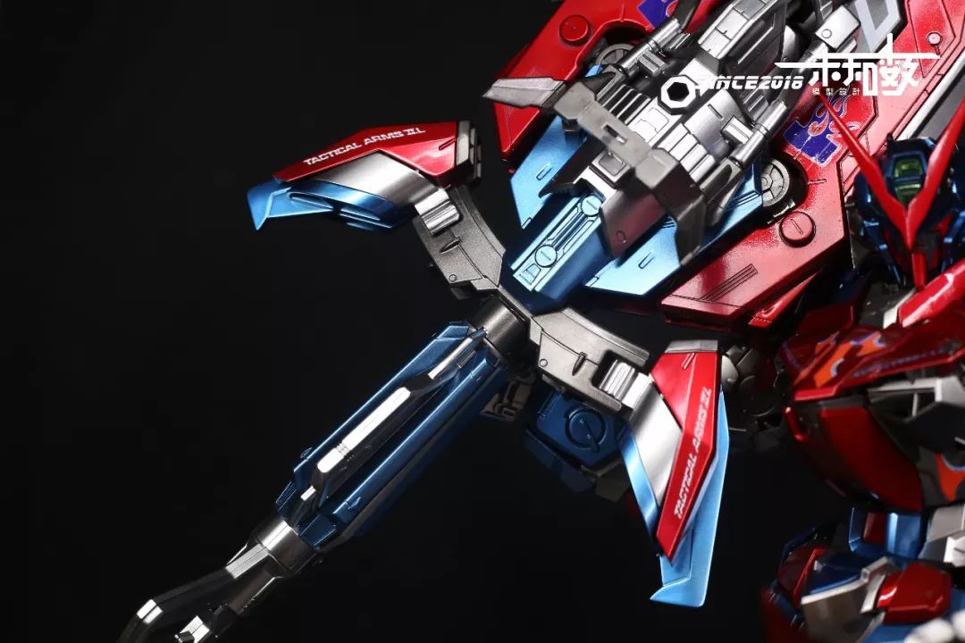 pg异端高达造型,红异端pg高达