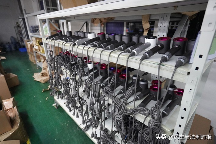 浦东公安抓获假冒香奈儿,上海警方破获电吹风团伙