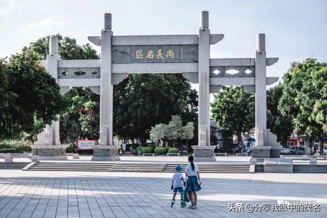 毕业了回老家发展好不好,毕业之后同学问你在哪工作