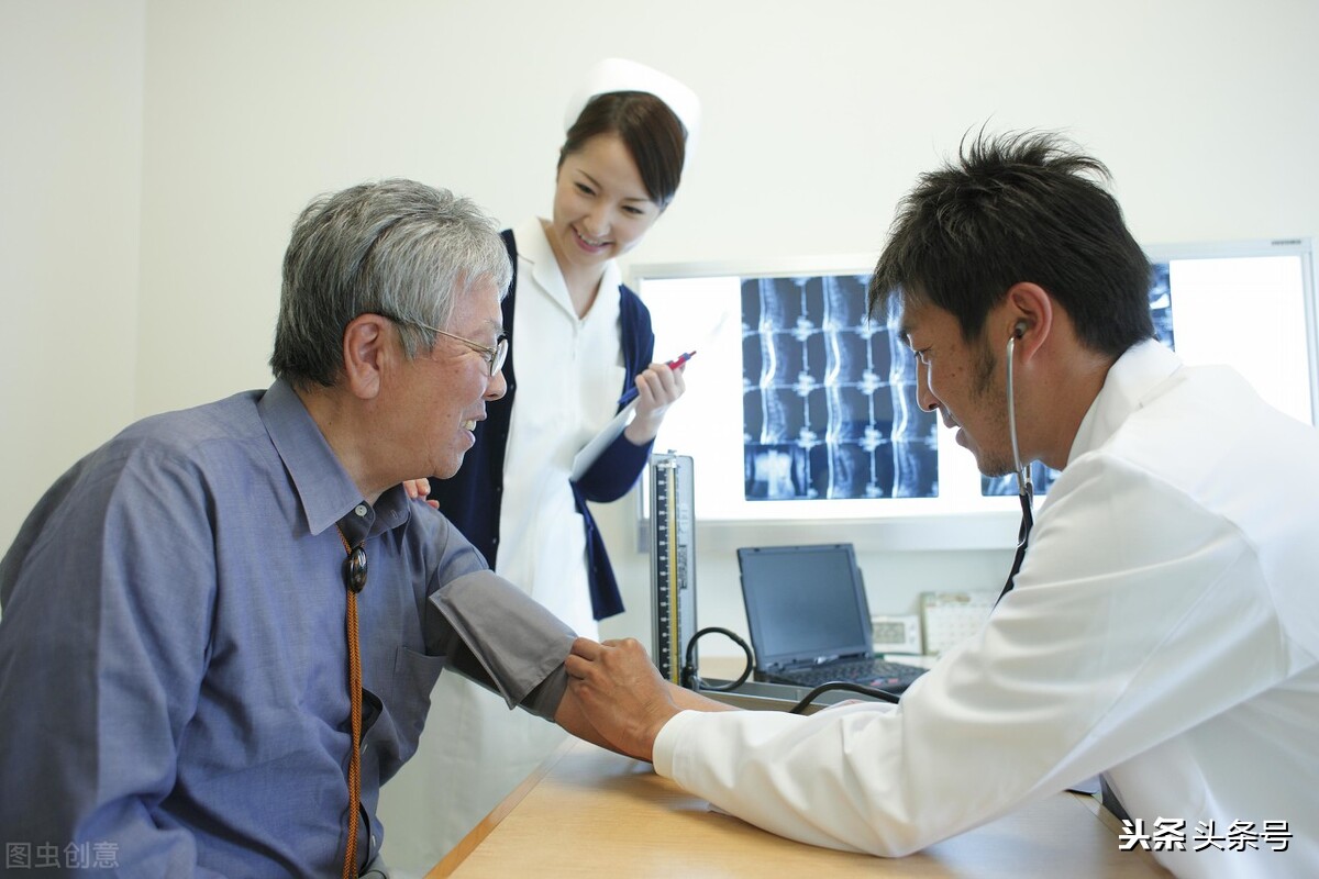 两侧胳膊血压相差多少正常,两侧上肢血压相差太多怎么回事