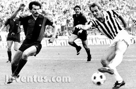 尤文图斯5号球衣2019,尤文图斯10号迪巴拉球衣