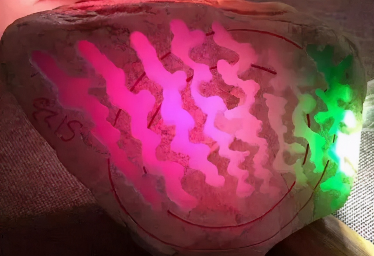 原石翡翠捡漏,直播间的翡翠原石如何选购