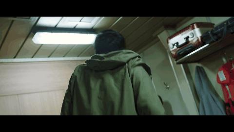 坚持看一部很烂的电影,简直烂到不能再烂的电影