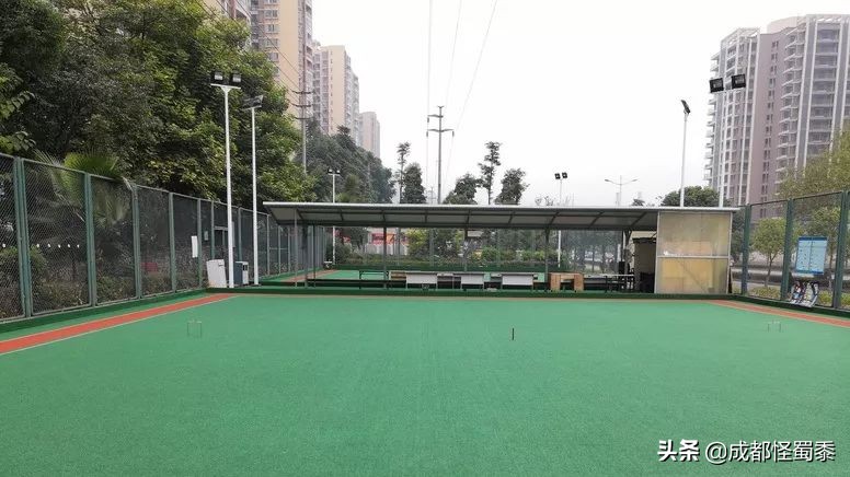 成都室内大型运动场地,周末可以打羽毛球的场子