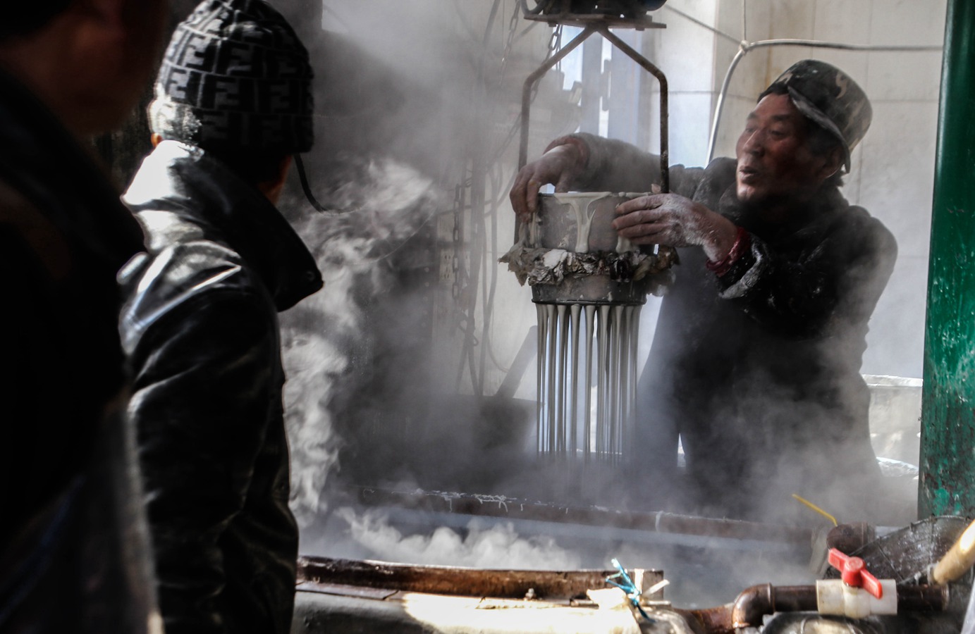 即将消失的美食味道,纯人工红薯粉条制作工艺