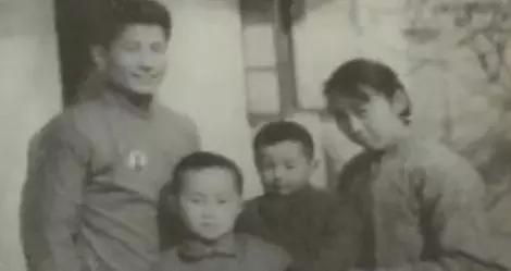 郑钧最出名的十首歌,郑钧十大名曲排行榜