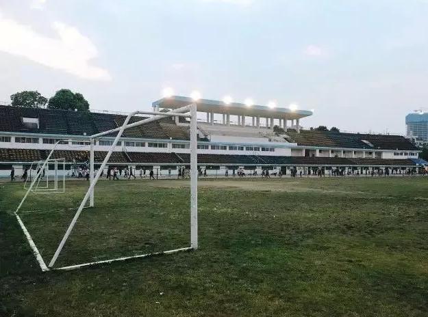 成都的耍家，一代有一代的主场