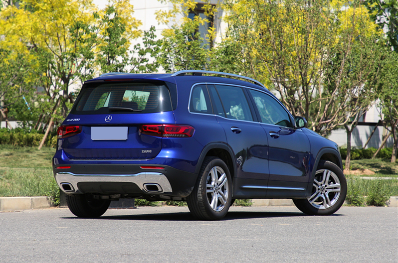 奔驰glb全年卖了不到6万台,全新奔驰glb虽精打细算但不失体面