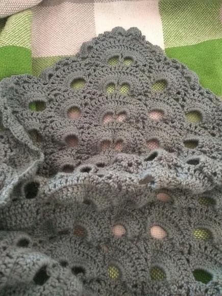 粉红色三角围巾钩织视频教程全集,羊绒线三角披肩围巾的各种织法