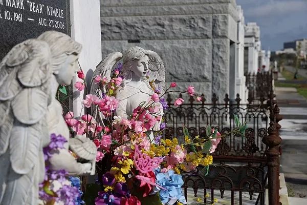 佳能eosrp值不值得入手,佳能eosr跟rp哪个好