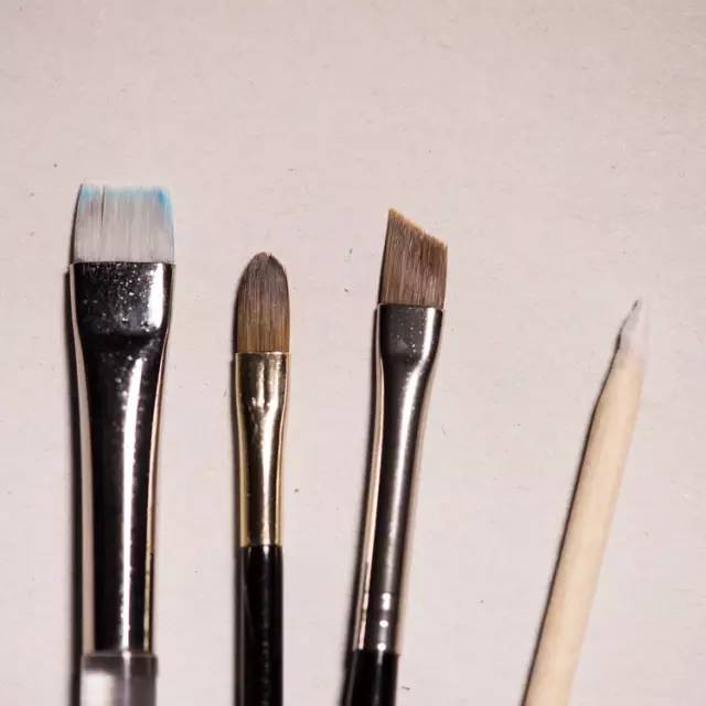 指甲怎么涂简单新奇,指甲怎么涂色好看又简单